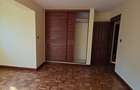5 Bed Townhouse with En Suite at Lavington Green - 20