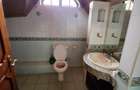5 Bed House with En Suite at Hardy Area - 15
