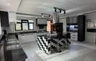 5 Bed House with En Suite in Runda - 8