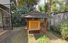5 Bed House with En Suite in Runda - 12