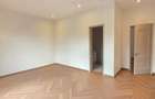 5 Bed Townhouse with En Suite at Lavington Green - 18