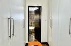 Furnished 3 Bed Apartment with En Suite in Riverside - 12