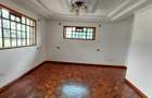 5 Bed House with En Suite in Runda - 14