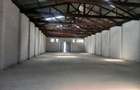 5,000 ft² Warehouse with Parking in Industrial Area - 1