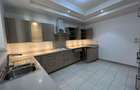 5 Bed Townhouse with En Suite in Lavington - 6