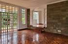 5 Bed House with En Suite at Rosslyn - 3