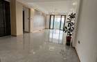 3 Bed Apartment with En Suite at Riverside - 11