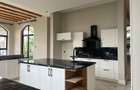 5 Bed Townhouse with En Suite in Loresho - 16