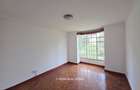 4 Bed House with Swimming Pool in Rosslyn - 6