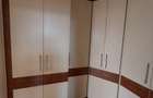 4 Bed Apartment with En Suite at Riverside Drive - 8