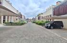 5 Bed Townhouse with En Suite at Lavington Green - 9