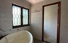 5 Bed Villa with En Suite in Runda - 13