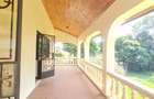 5 Bed House with En Suite at Nyari - 18