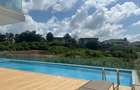 1 Bed Apartment with Swimming Pool in Rosslyn - 1