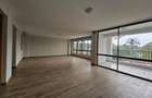 3 Bed Apartment with En Suite in Lavington - 1