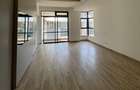 4 Bed Apartment with En Suite at Riverside Drive - 15