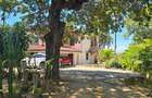 6 Bed Villa with En Suite at Aloo Drive Residence - 2