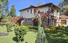 4 Bed House with En Suite in Runda - 14