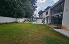 5 Bed House with En Suite in Runda - 12