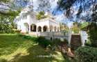 4 Bed House with Garden in Nyari - 1