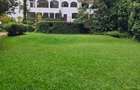 6 Bed House with En Suite in Nyari - 1