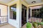 5 Bed Townhouse with En Suite in Lavington - 2
