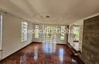 4 Bed House with En Suite in Rosslyn - 3