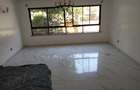 5 Bed Townhouse with En Suite in Lavington - 12