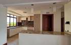 3 Bed Apartment with En Suite in Riverside - 5