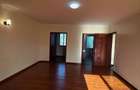 5 Bed Townhouse with En Suite in Lavington - 12