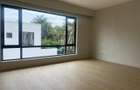 6 Bed Townhouse with En Suite in Kyuna - 2