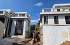 5 Bed Townhouse with En Suite in Kyuna - 5