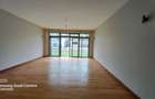 5 Bed House with En Suite in Spring Valley - 3
