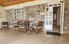7 Bed House with En Suite in Thome - 7