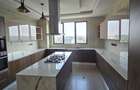 3 Bed Apartment with En Suite at Riverside Drive - 9