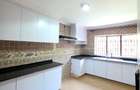 4 Bed Townhouse with En Suite at Lavington - 7