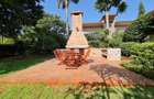 4 Bed House with En Suite at Lavington - 4