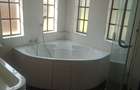 5 Bed Townhouse with En Suite in Lavington - 15