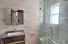 2 Bed Apartment with En Suite at Riverside Drive - 17