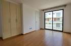 Serviced 2 Bed Apartment with En Suite in Garden Estate - 15
