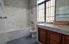 4 Bed Apartment with En Suite at Lavington - 18