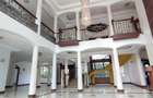 6 Bed House with En Suite in Nyari - 15