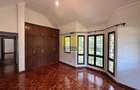5 Bed House in Rosslyn - 11