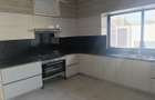 4 Bed Townhouse with En Suite at Paradise Lost - 16
