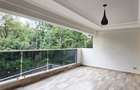 3 Bed Apartment with En Suite at Riverside Drive - 9