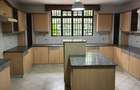 5 Bed House with En Suite at Hardy Area - 35