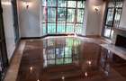 5 Bed Townhouse with En Suite in Runda - 4