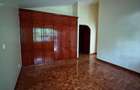 5 Bed Townhouse with En Suite at Riverside Drive - 17