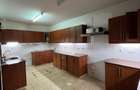 4 Bed Townhouse with En Suite in General Mathenge - 7
