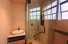 4 Bed Townhouse with En Suite in General Mathenge - 9
